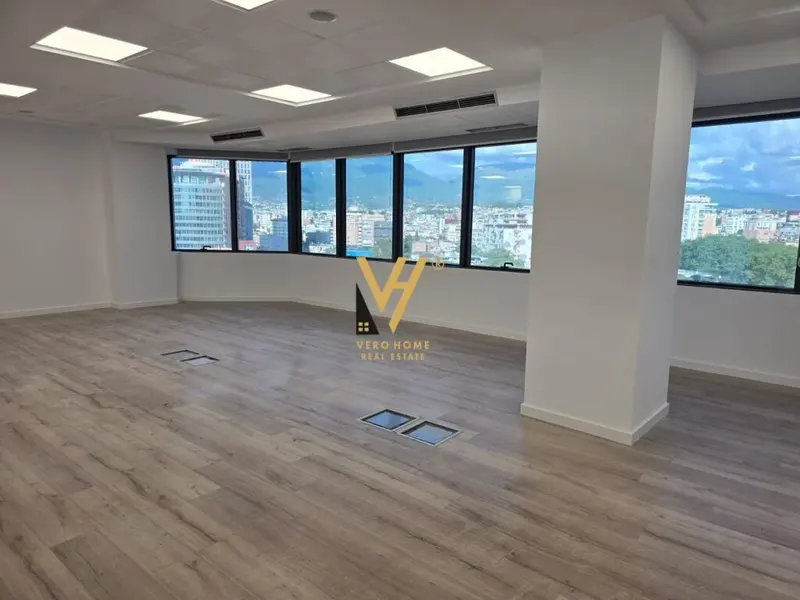 Office for rent in Kullat Binjake, Tirana, 110 m²