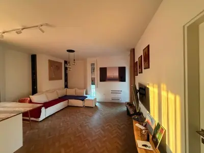 Apartament 2+1 me qera në Shkozë, Tiranë, 100 m². Foto 2 nga 12