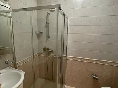 Apartment 2+1 for rent in Blloku, Tirana, 140 m². Photo 10 of 11