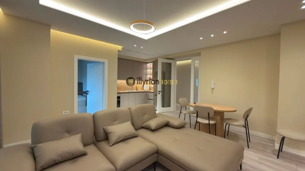 Apartment 2+1 for rent in Rruga Panorama, Tirana, 110 m². Photo 1 of 7