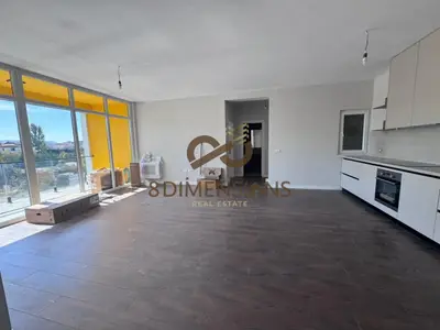 Apartament 2+1 me qera në Bulevardi Zogu I, Tiranë, 125 m². Foto 1 nga 7