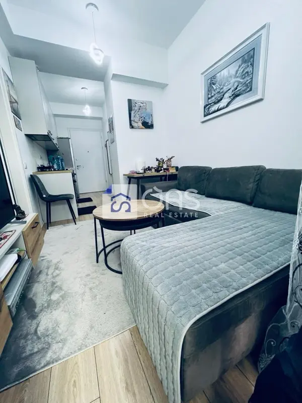 Appartamento 1+1 in affitto ad Ali Demi, Tirana, 60 m²