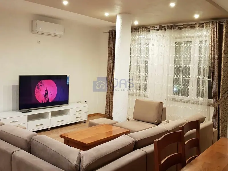 Appartamento 2+1 in affitto a Rruga 5 Maji, Tirana, 120 m²