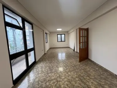 Office for rent in Pazari i Ri, Tirana, 125 m². Photo 1 of 6