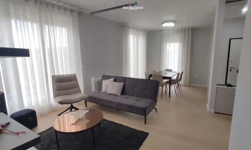 Appartamento 2+1 in affitto a Xhamia e Tabakeve, Tirana, 115 m²