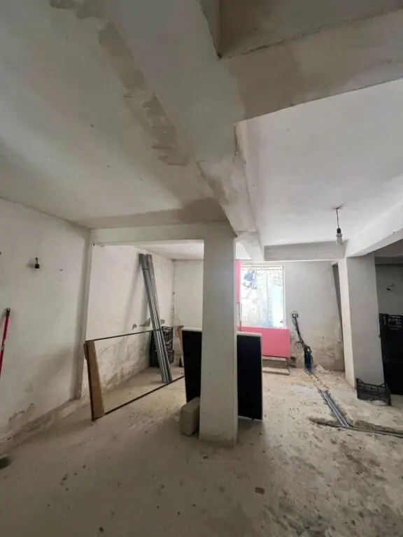 Shop for rent in Rruga Jahja Ballhysa, Durrës, 140 m²