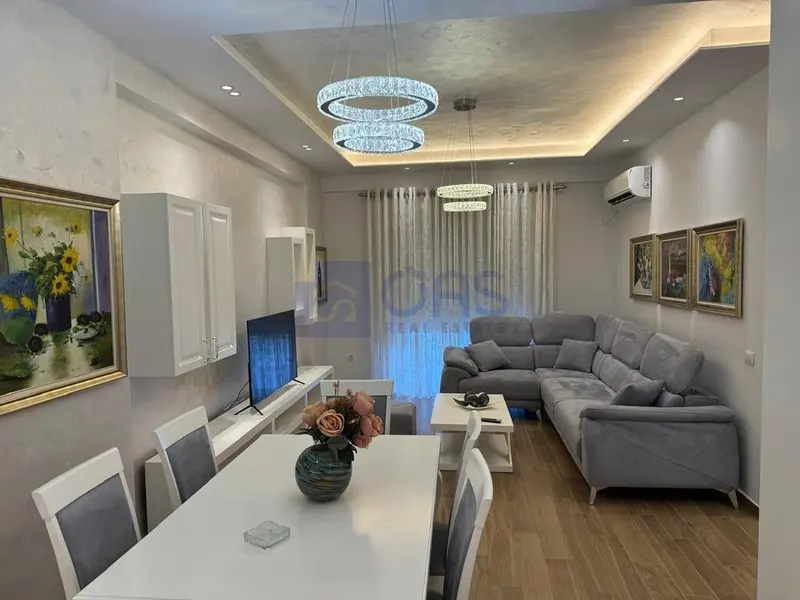 Apartment 2+1 for rent in Rruga e Kavajës, Tirana, 100 m²