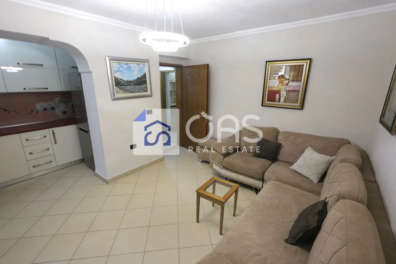 Apartament 2+1 me qera në Brryli, Tiranë, 80 m². Foto 1 nga 9