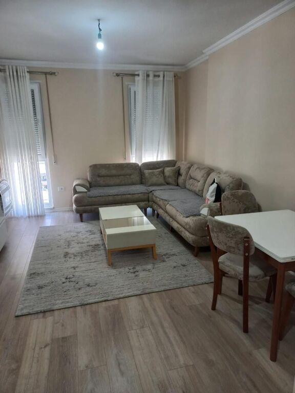 House 2+1 for rent in Univers City, Tirana, 120 m². Photo 1 of 3