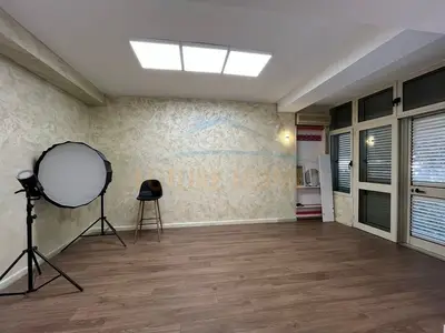 Commercial space for rent in Rruga Dalip Peza, Durrës, 60 m². Photo 4 of 7