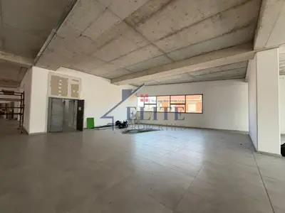 Locale commerciale in affitto a Vaqarr, Tirana, 1.150 m². Foto 4 di 12