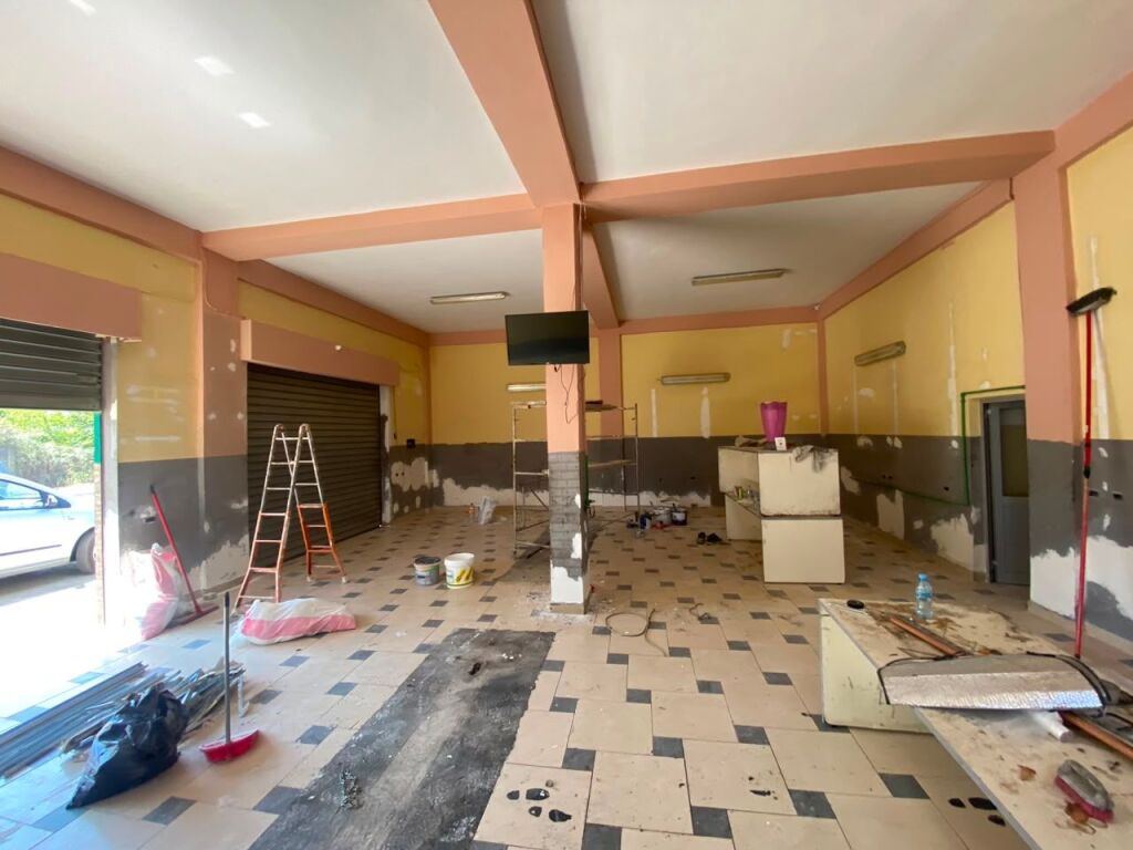 Ambient biznesi me qera në Kashar, Tiranë, 1 400 m². Foto 3 nga 3