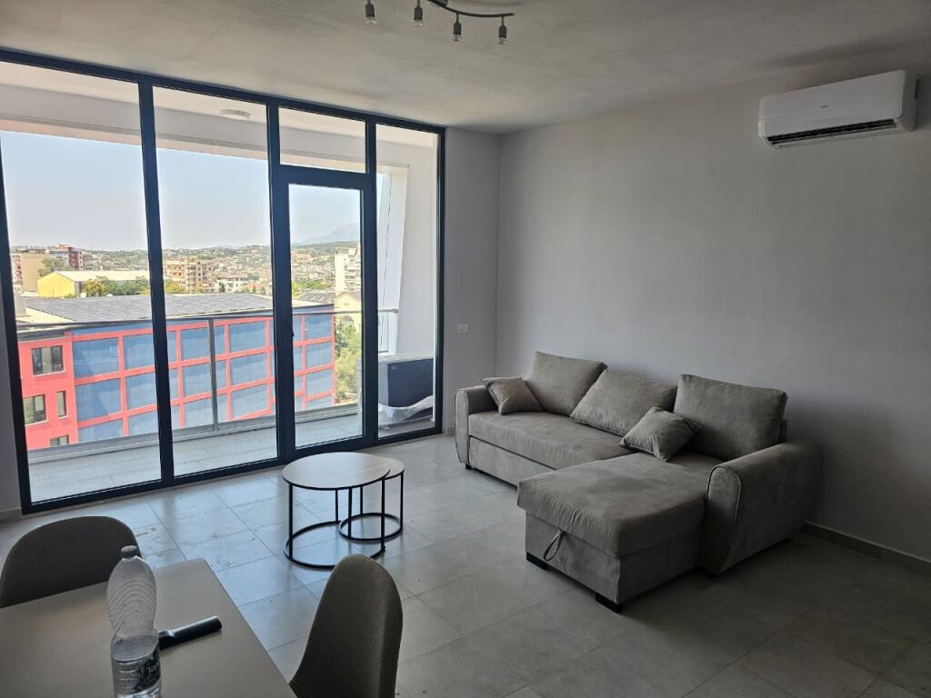 Appartamento 2+1 in affitto a Kinostudio, Tirana, 110 m². Foto 2 di 3
