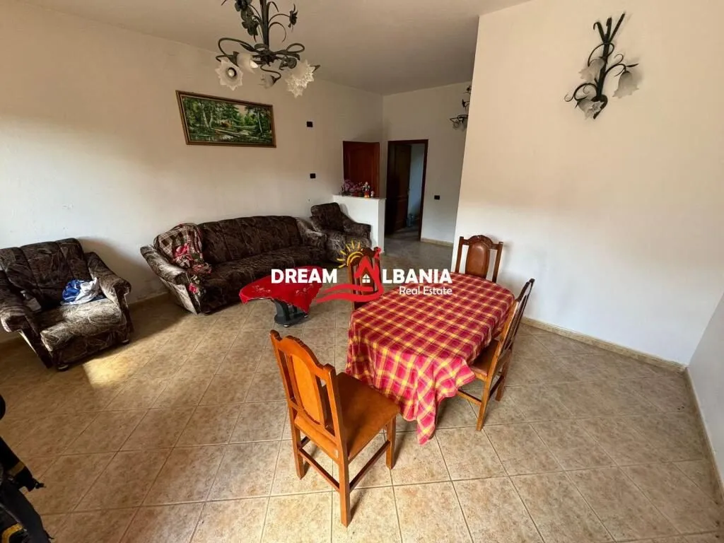 Villa for rent in Ndroq, Tirana, 1,000 m². Photo 1 of 12