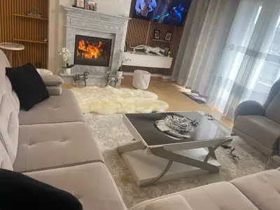 Apartament 2+1 me qera në TEG, Tiranë, 110 m². Foto 2 nga 8