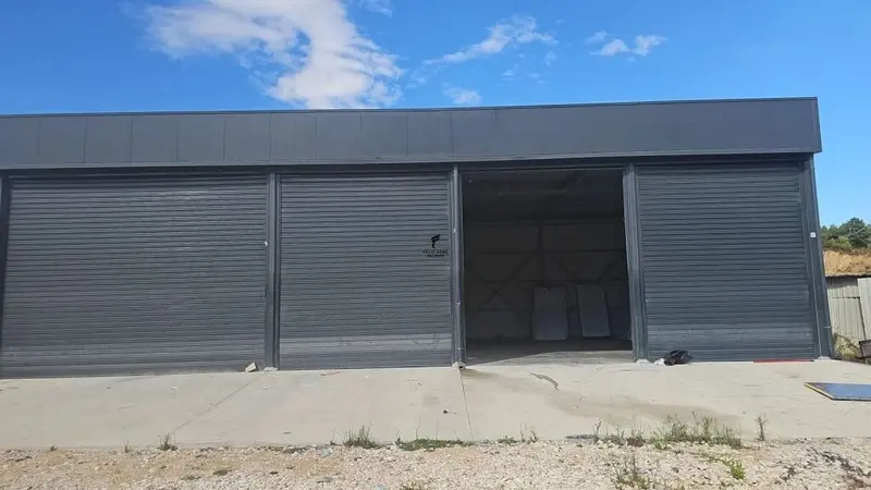 Magazzino in affitto a Mëzez, Tirana, 220 m²