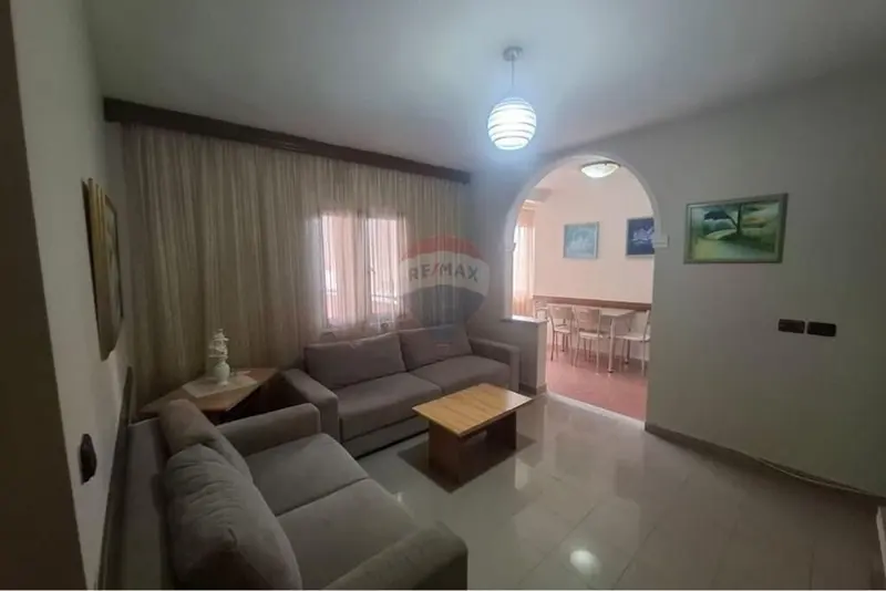 Appartamento 2+1 in affitto a Rruga Lef Sallata, Valona, 80 m²