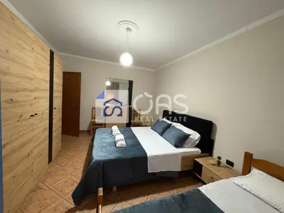 Apartament 1+1 me qera në Laprakë, Tiranë, 71 m². Foto 2 nga 9