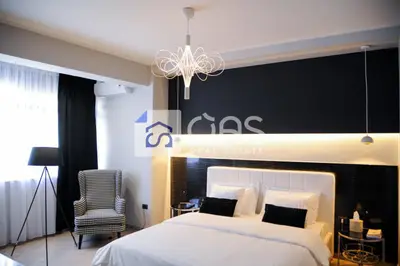 Apartament 2+1 me qera në Blloku, Tiranë, 96 m². Foto 3 nga 5