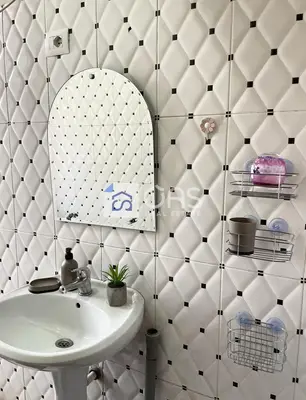 Apartament 2+1 me qera në Blloku, Tiranë, 75 m². Foto 8 nga 9