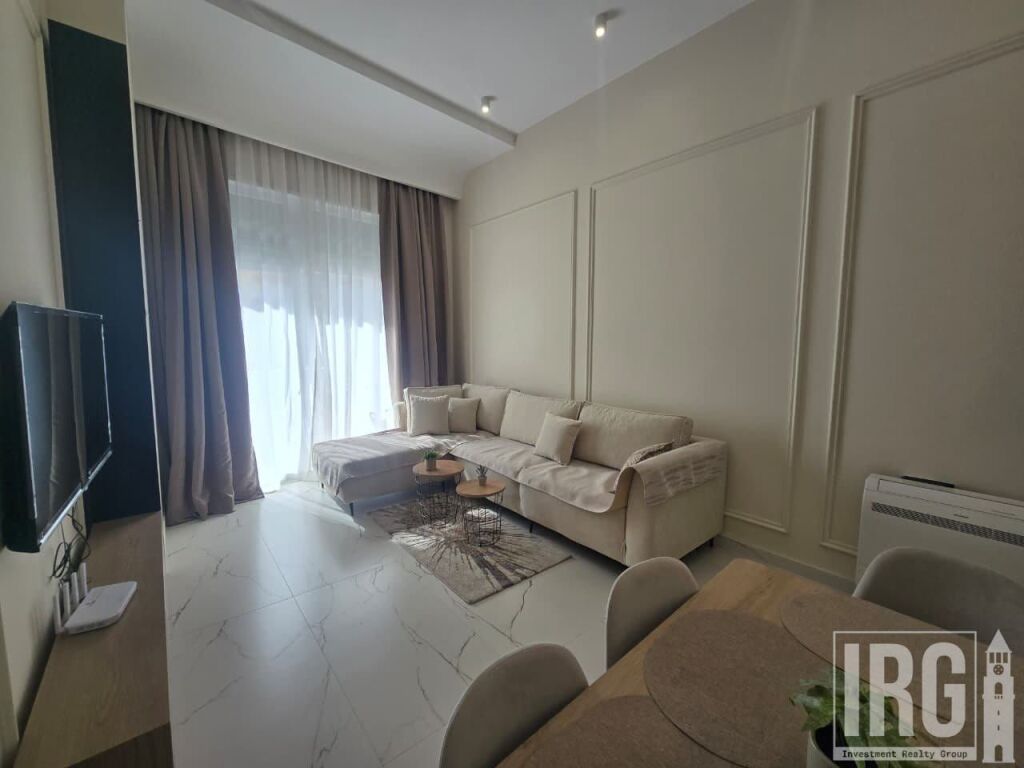 Apartament 2+1 me qera në Sheshi Skënderbej, Tiranë, 80 m². Foto 2 nga 3