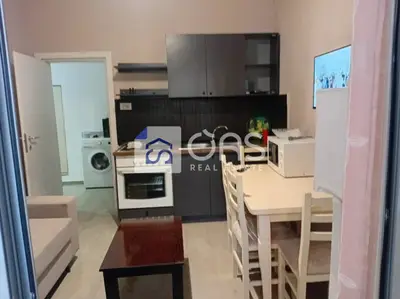 Apartament 1+1 me qera në Blloku, Tiranë, 50 m². Foto 1 nga 8