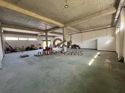 Magazinë me qera në Prush, Tiranë, 290 m². Foto 1 nga 3
