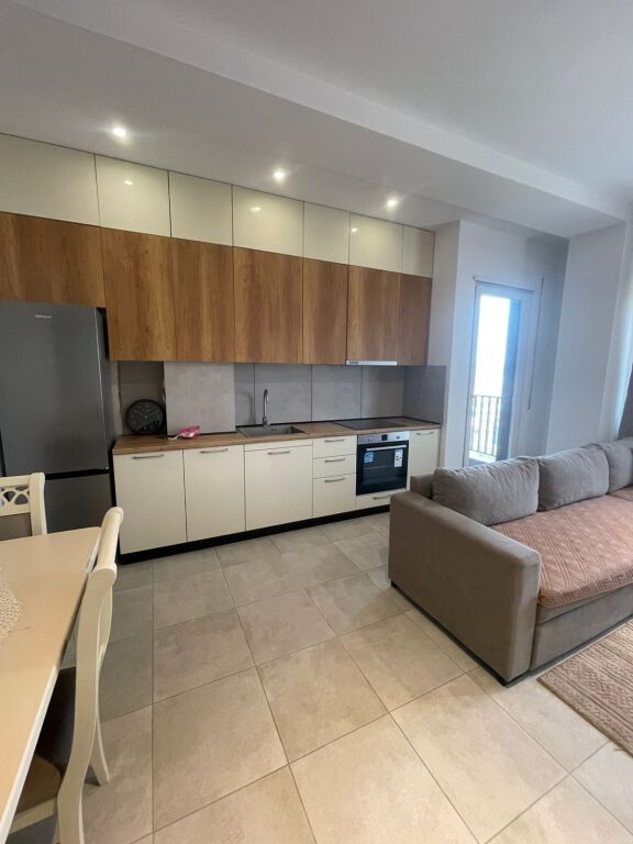 Apartment 1+1 for rent in Pallati me Shigjeta, Tirana, 70 m². Photo 3 of 3