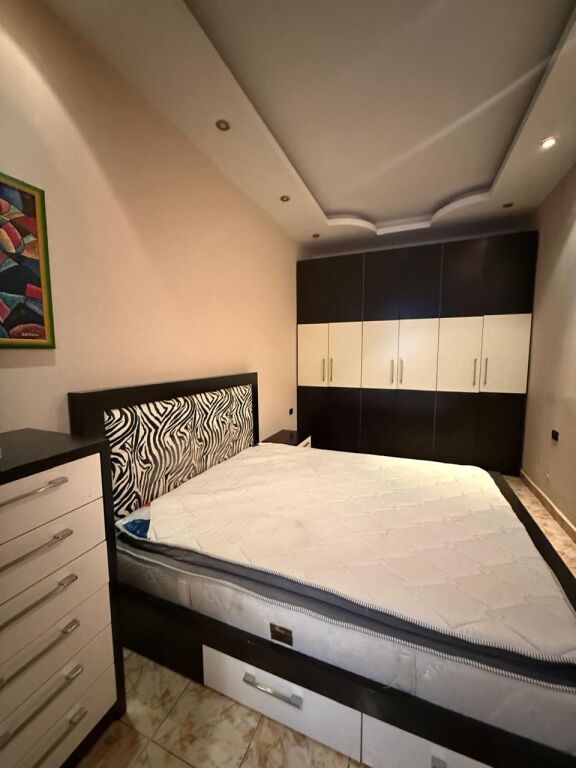 Apartament 1+1 me qera në Sheshi Willson, Tiranë, 65 m². Foto 3 nga 3