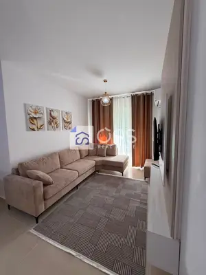 Apartament 2+1 me qera në Tregu Elektrik, Tiranë, 85 m². Foto 2 nga 12