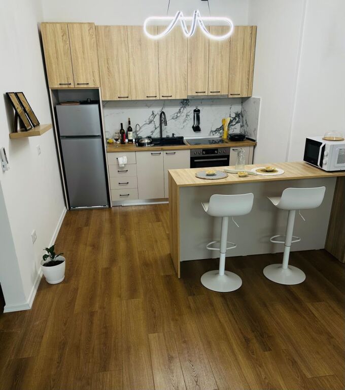 Apartment 1+1 for rent in Rruga e Kavajës, Tirana, 80 m². Photo 2 of 3
