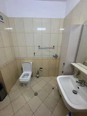 Appartamento 2+1 in affitto ad Astir, Tirana, 105 m². Foto 8 di 8