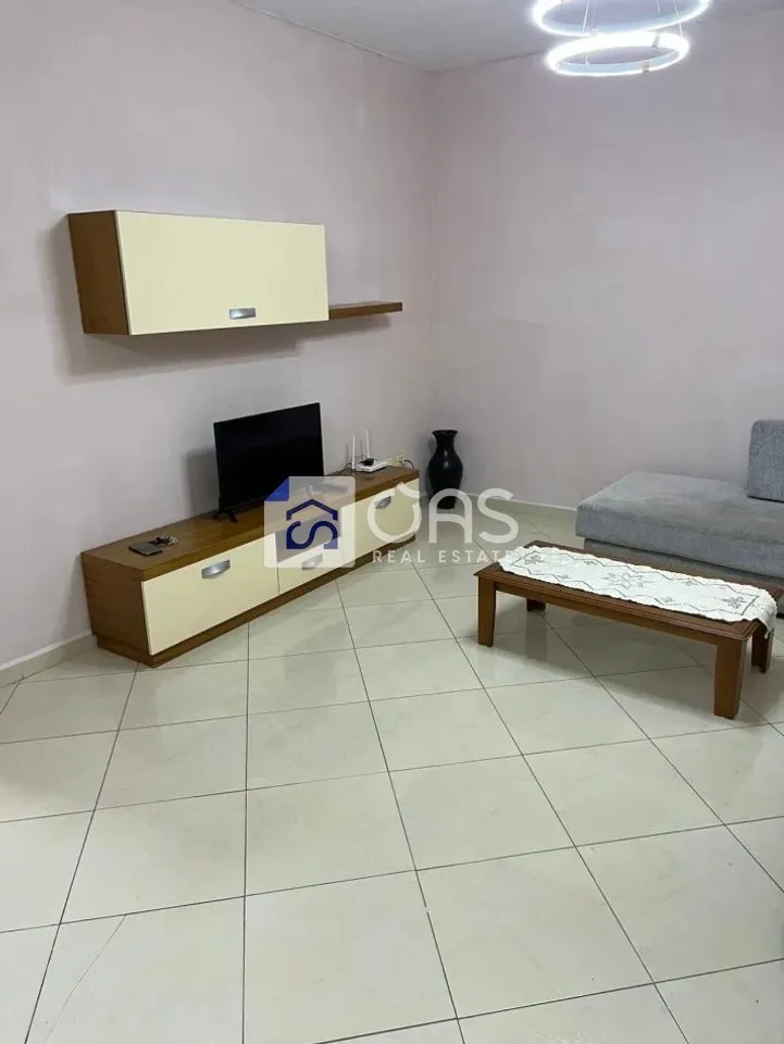 Appartamento 1+1 in affitto a Rruga Teodor Keko, Tirana, 70 m². Foto 1 di 8