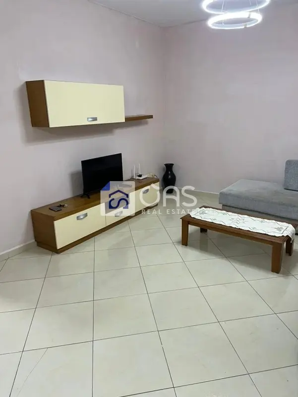 Appartamento 1+1 in affitto a Rruga Teodor Keko, Tirana, 70 m²