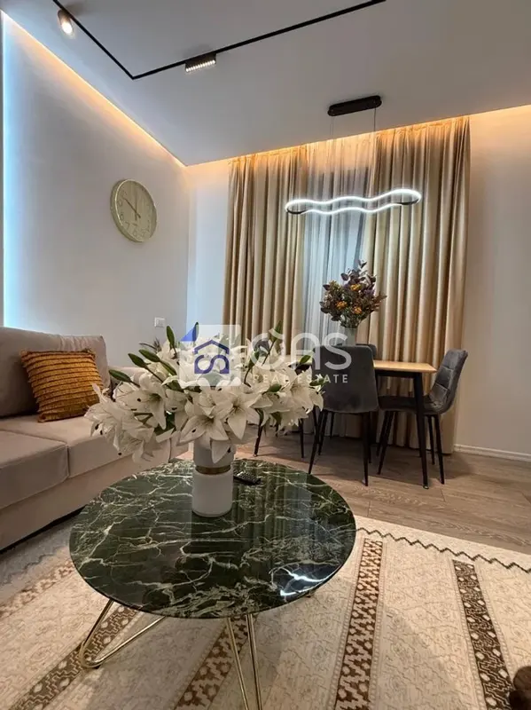 Appartamento 1+1 in affitto a Bulevardi i Ri, Tirana, 71 m²