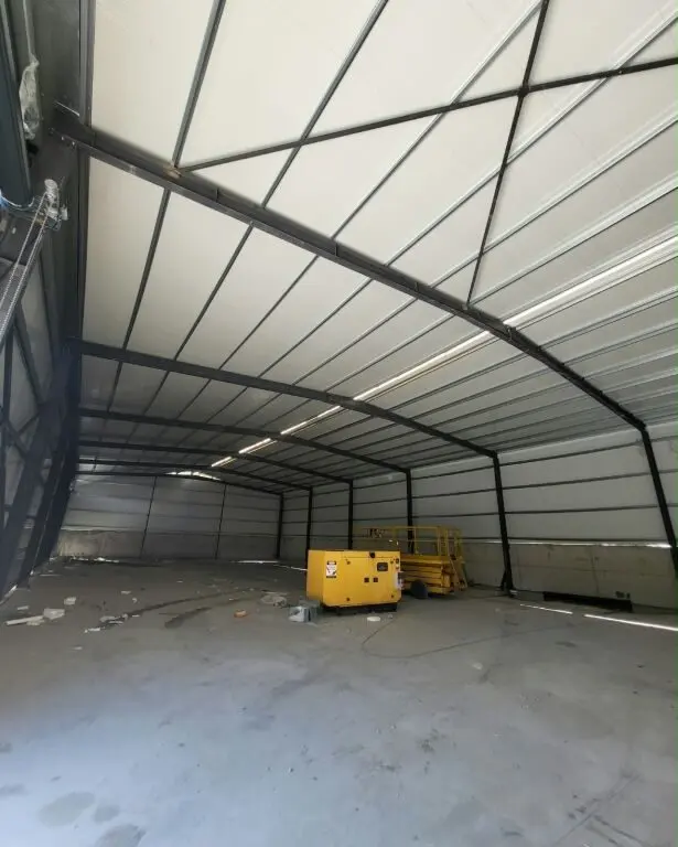 Warehouse for rent in Yrshek, Tirana, 670 m²