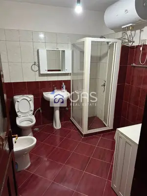 Apartament 1+1 me qera në Komuna e Parisit, Tiranë, 78 m². Foto 4 nga 6