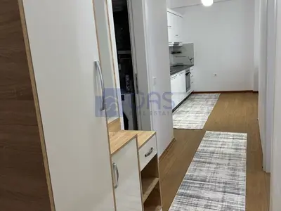 Apartament 2+1 me qera në Ish Parku i autobuzave, Tiranë, 80 m². Foto 1 nga 9