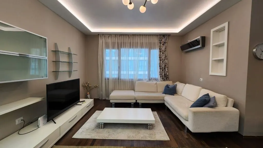 Appartamento 2+1 in affitto a Rruga Dervish Hima, Tirana, 121 m². Foto 1 di 6