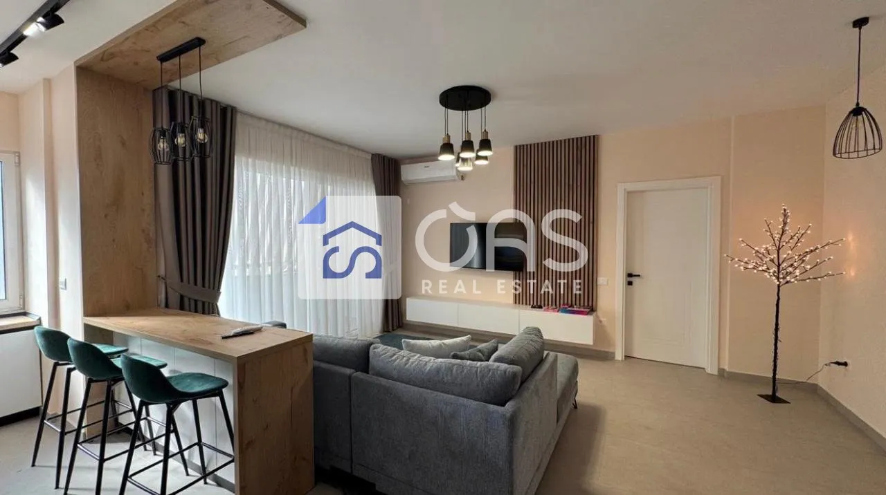 Apartment 1+1 for rent in Myslym Shyri, Tirana, 75 m². Photo 1 of 4
