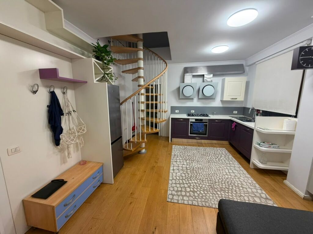 Apartment 3+1 for rent in Liqeni i Thatë, Tirana, 120 m². Photo 2 of 3