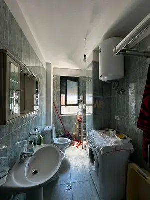 Appartamento 2+1 in affitto a Rruga Mujo Ulqinaku, Durazzo, 92 m². Foto 7 di 7