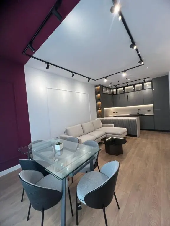 Apartament 2+1 me qera në Porcelan, Tiranë, 110 m²