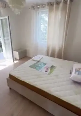 Appartamento 2+1 in affitto a Kodra e Priftit, Tirana, 95 m². Foto 3 di 3