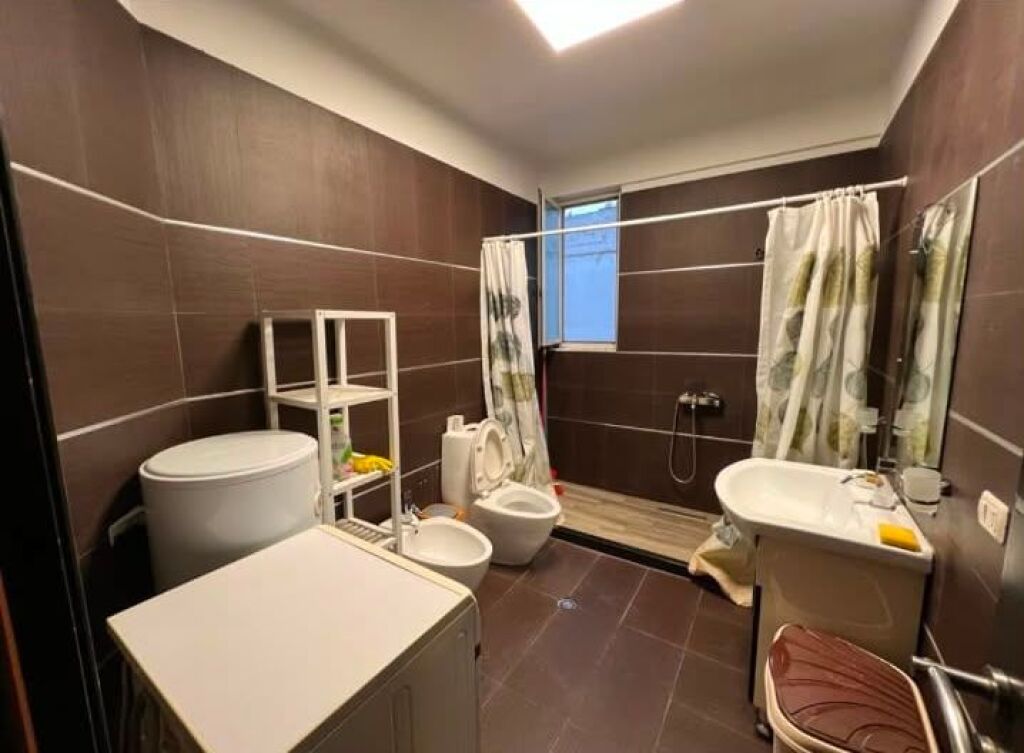 Apartament 1+1 me qera në Selvia, Tiranë, 100 m². Foto 3 nga 3