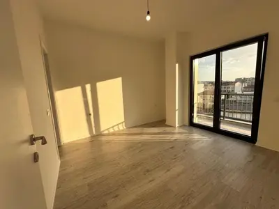 Office for rent in Rruga e Barrikadave, Tirana, 100 m². Photo 7 of 7