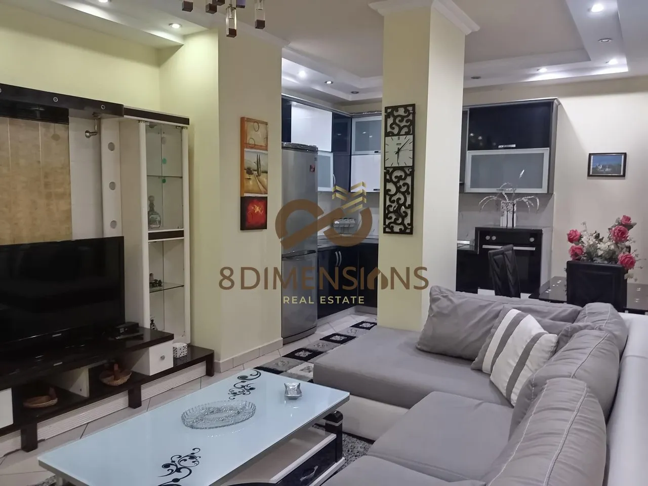 Apartament 2+1 me qera në Rruga e Kavajës, Tiranë, 112 m². Foto 1 nga 9