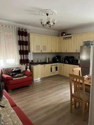 Vilë 1+1 me qera në Allias, Tiranë, 60 m². Foto 2 nga 4
