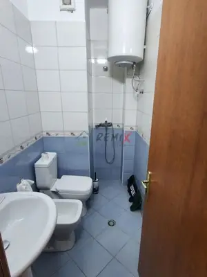 Apartment 2+1 for rent in Rruga Mujo Ulqinaku, Durrës, 110 m². Photo 12 of 12