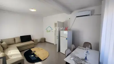 Casa indipendente 2+1 in affitto a Muzeu i Dëshmorëve, Durazzo, 150 m². Foto 8 di 12